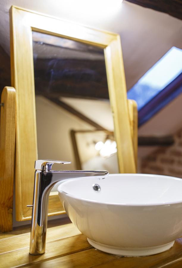 Thamel Villa Heritage Hotel Катманду Екстериор снимка