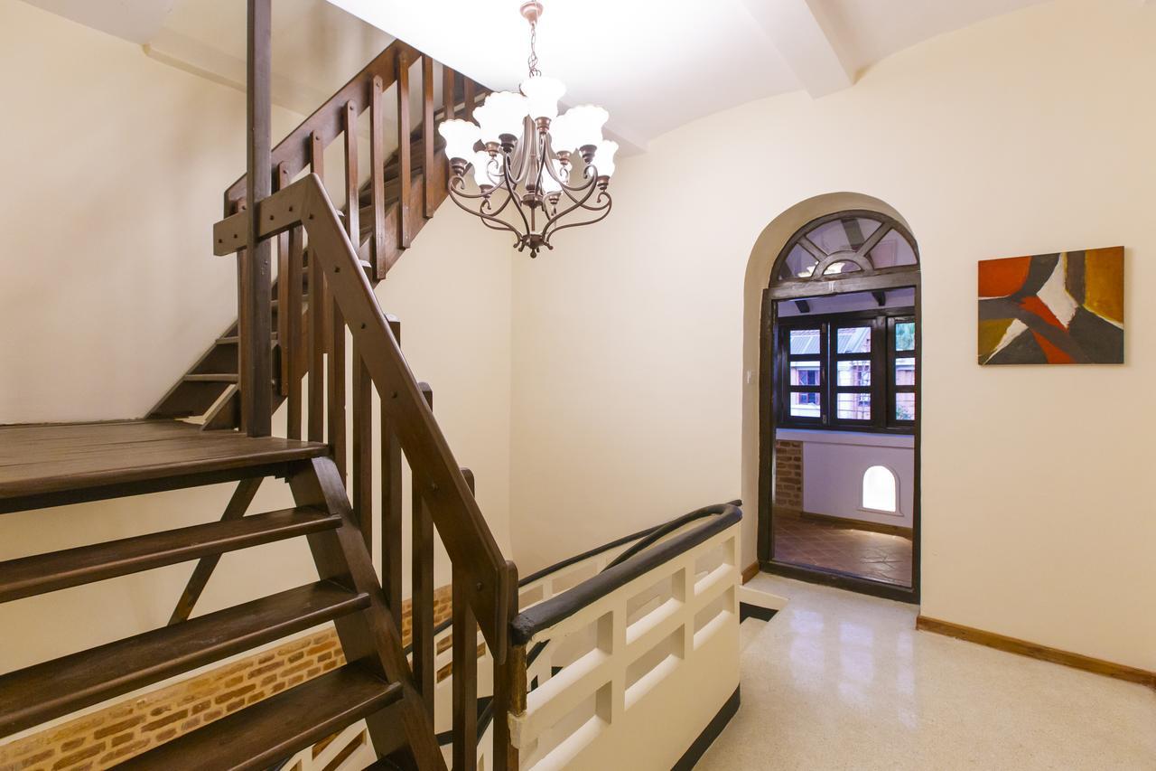 Thamel Villa Heritage Hotel Катманду Екстериор снимка