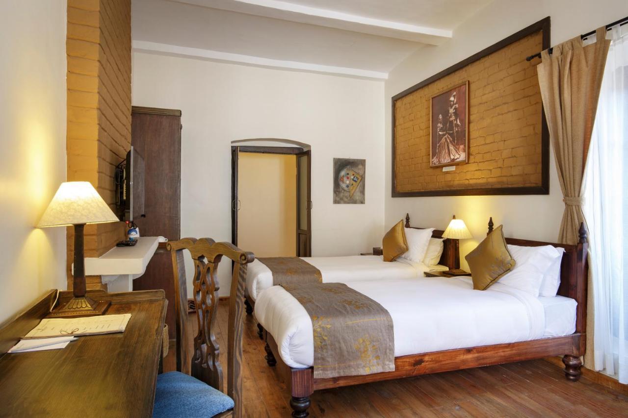 Thamel Villa Heritage Hotel Катманду Екстериор снимка