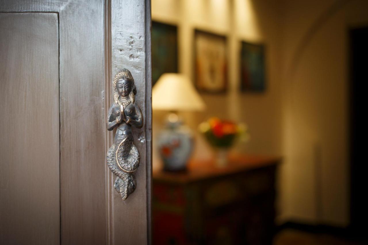 Thamel Villa Heritage Hotel Катманду Екстериор снимка